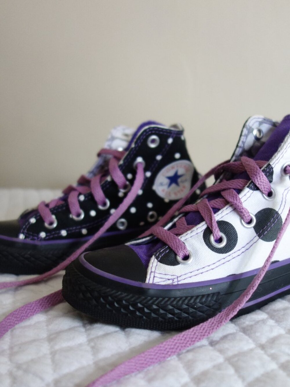 New? Rare CONVERSE All Star High Tops Maizie black white purple polka dots 12